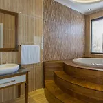 Villa Uezuemlue 3 Bedroom Secluded With Private Pool Hot Tub *