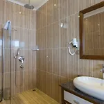 Uezuemlue 3 Bedroom Secluded With Private Pool Hot Tub Kalkan