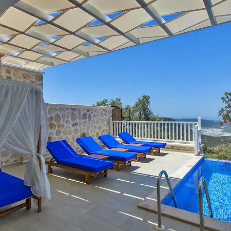 Uezuemlue 3 Bedroom Secluded With Private Pool Hot Tub