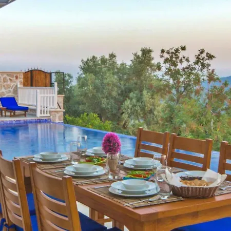 Uezuemlue 3 Bedroom Secluded With Private Pool Hot Tub * Kalkan