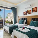 Uezuemlue 3 Bedroom Secluded With Private Pool Hot Tub Villa Kalkan
