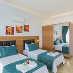 Uezuemlue 3 Bedroom Secluded With Private Pool Hot Tub Villa Kalkan